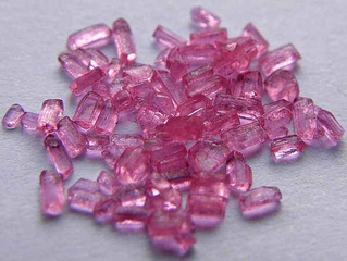 Aluminate d&#39;yttrium dopé au néodyme (Nd:YAG)-cristal